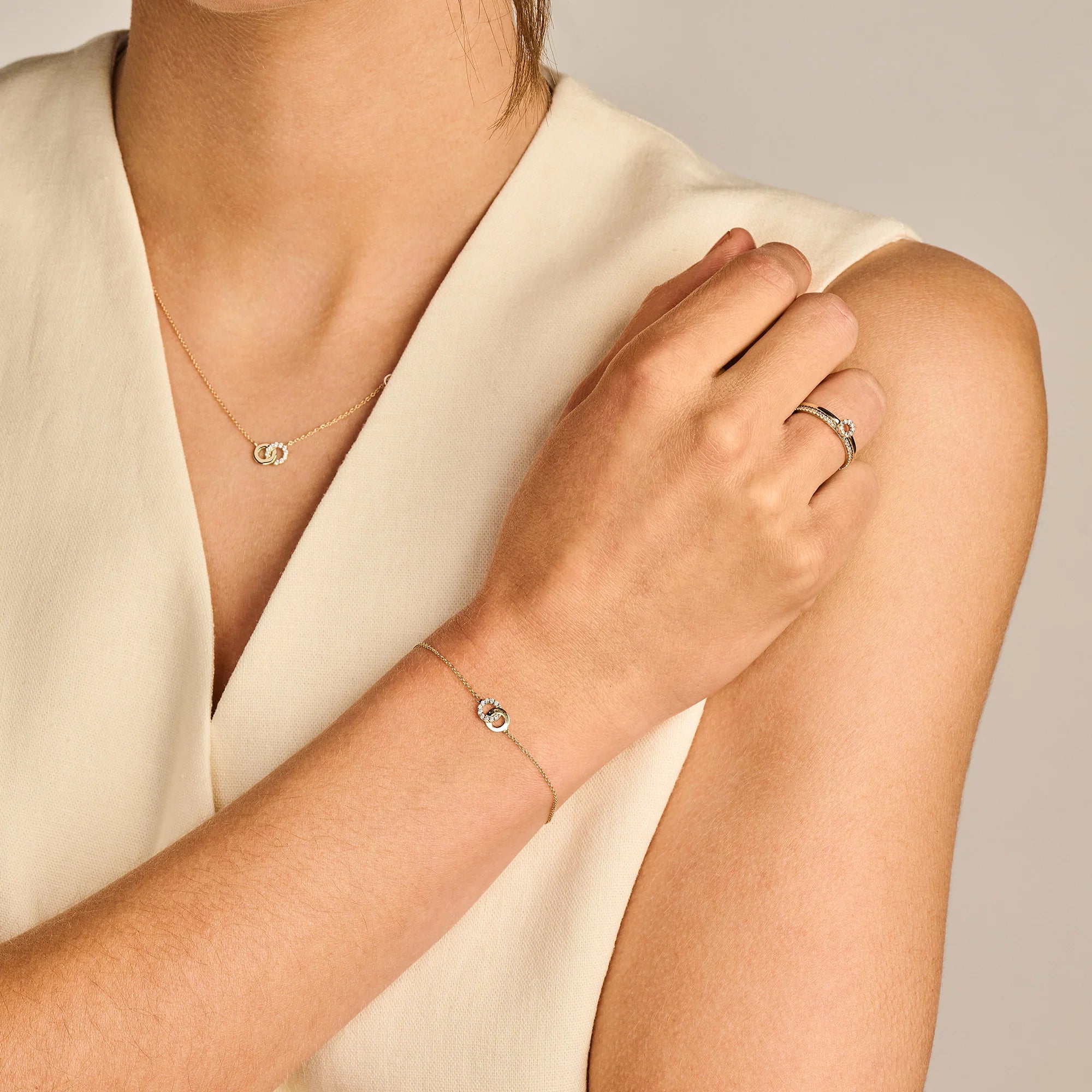 Blush armband